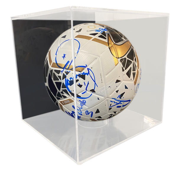 vitrina deportiva Guadalajara
vitrina casco futbol americano Guadalajara
vitrina balón fútbol acrílico