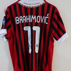 Zlatan Ibrahimovic 11-12 Milan certificado Beckett